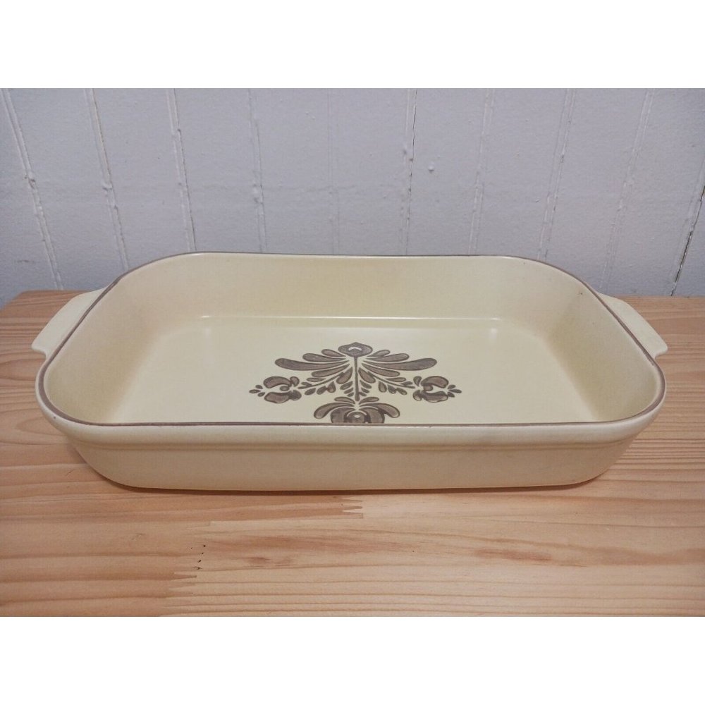 Vintage Pfaltzgraff Village Casserole 2 QT Rectangle Baking Pan Dish 12” 236 USA